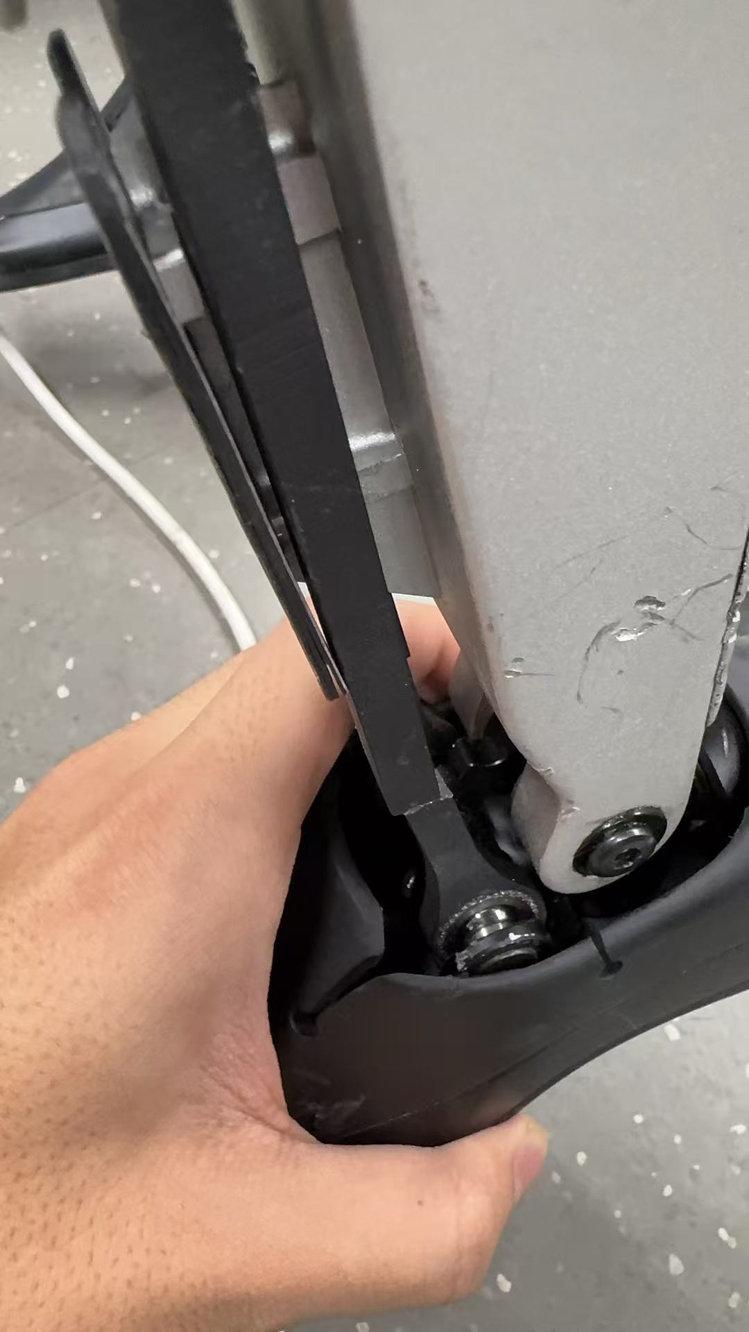 Another close-up of the robot's damaged leg joint